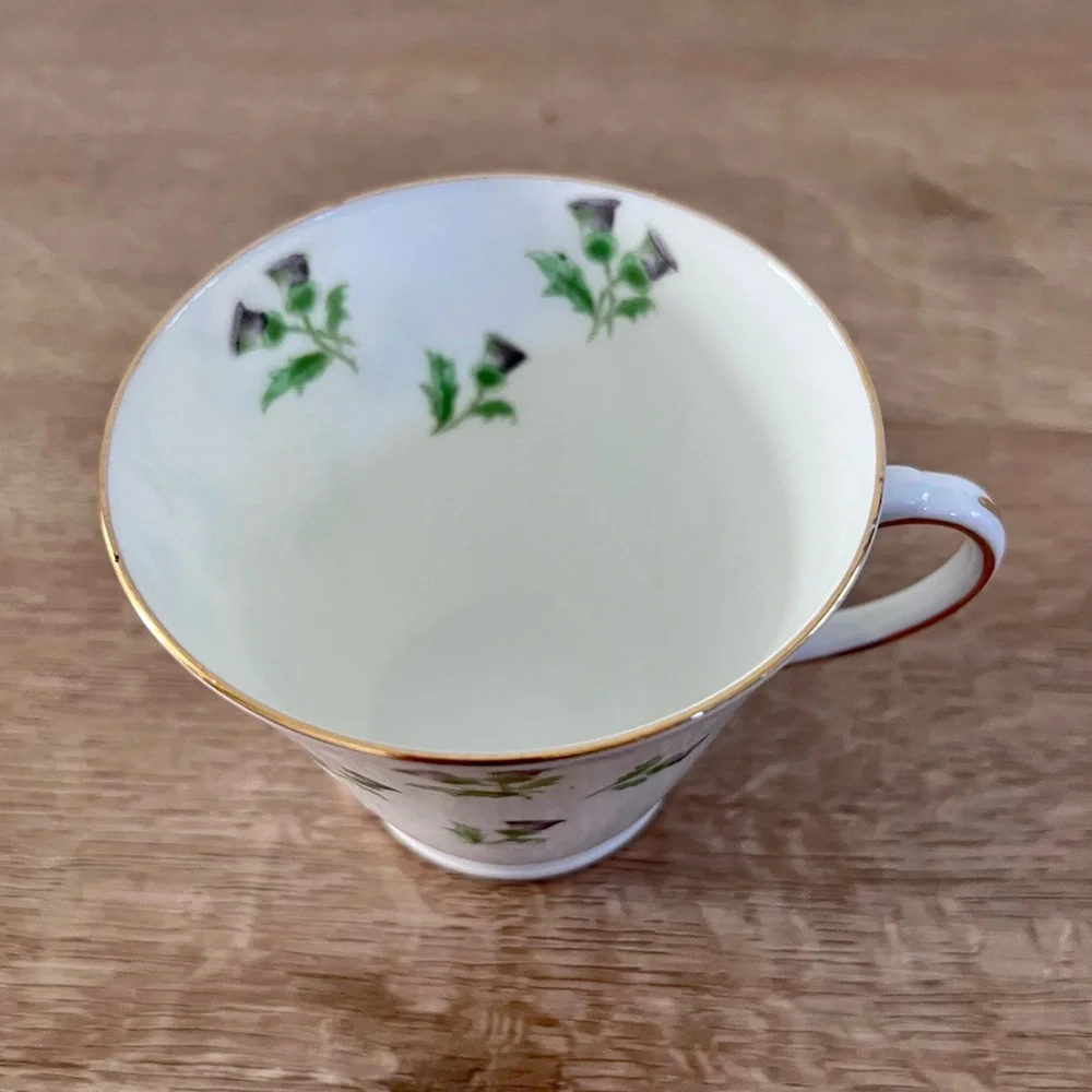 Vintage 1934-1950 Aynsley Fine English Bone‎ China Purple Thistle Flowers TeaCup